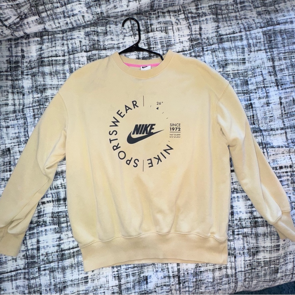 Nike Cream Sportswear Sweatshirt